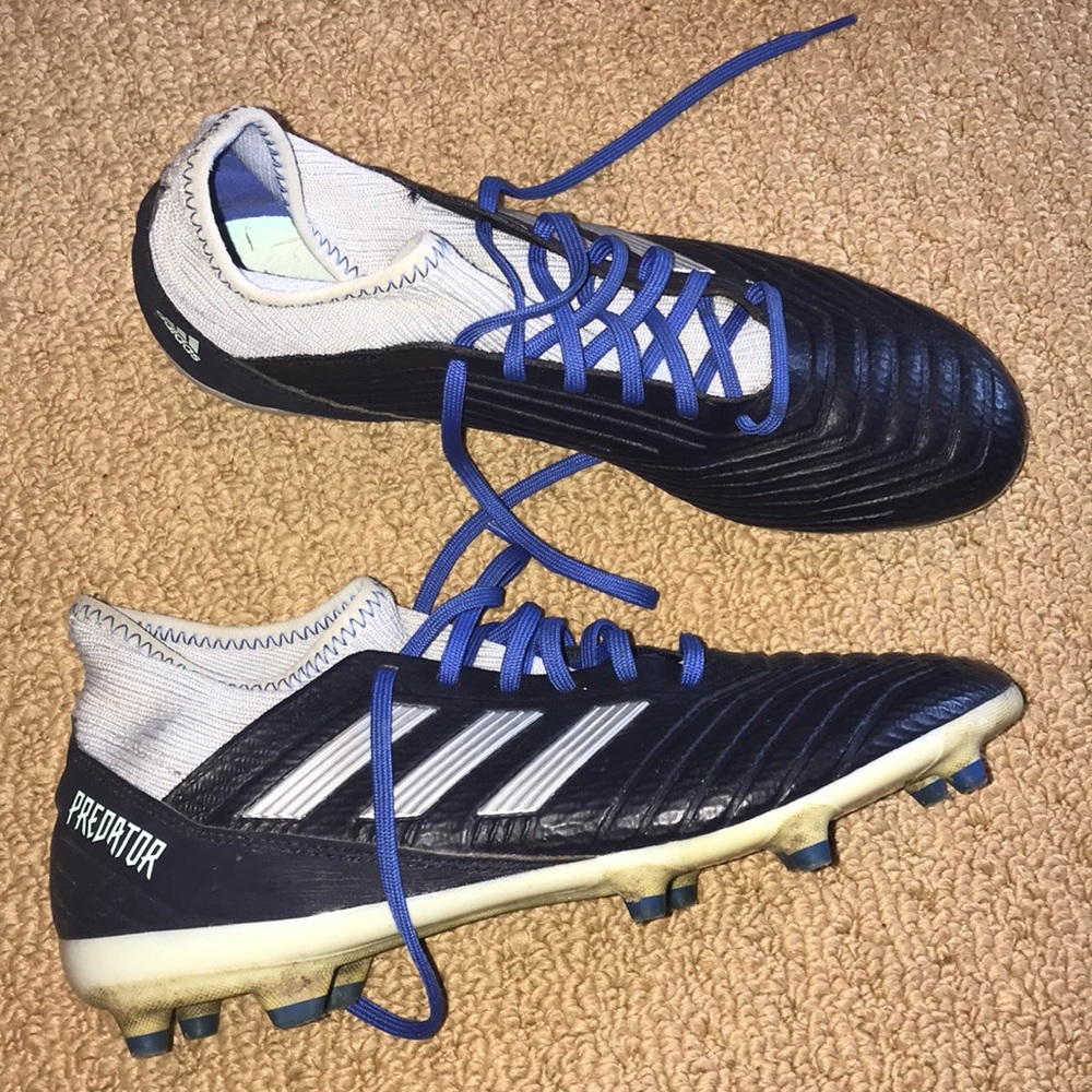Great condition Adidas Predator Soccer Cleats!